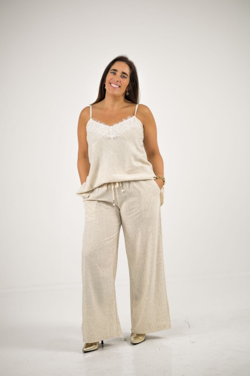 Conjunto de lino con dorado 