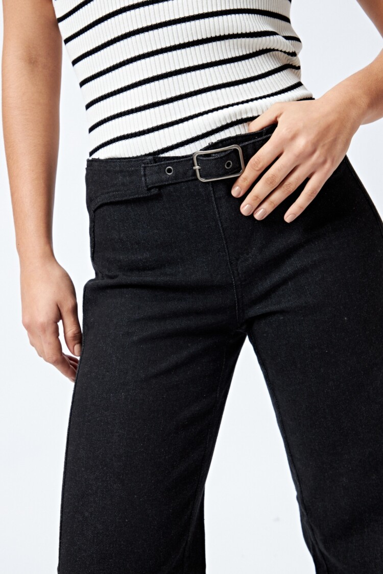 JEAN MARCIAL Negro