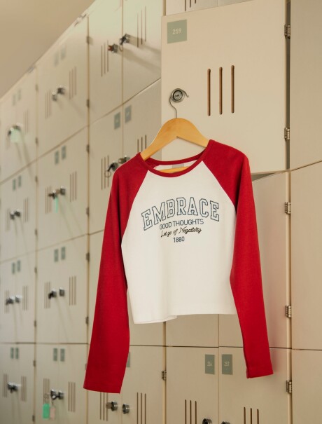 CAMISETA MANGA LARGA ROJO