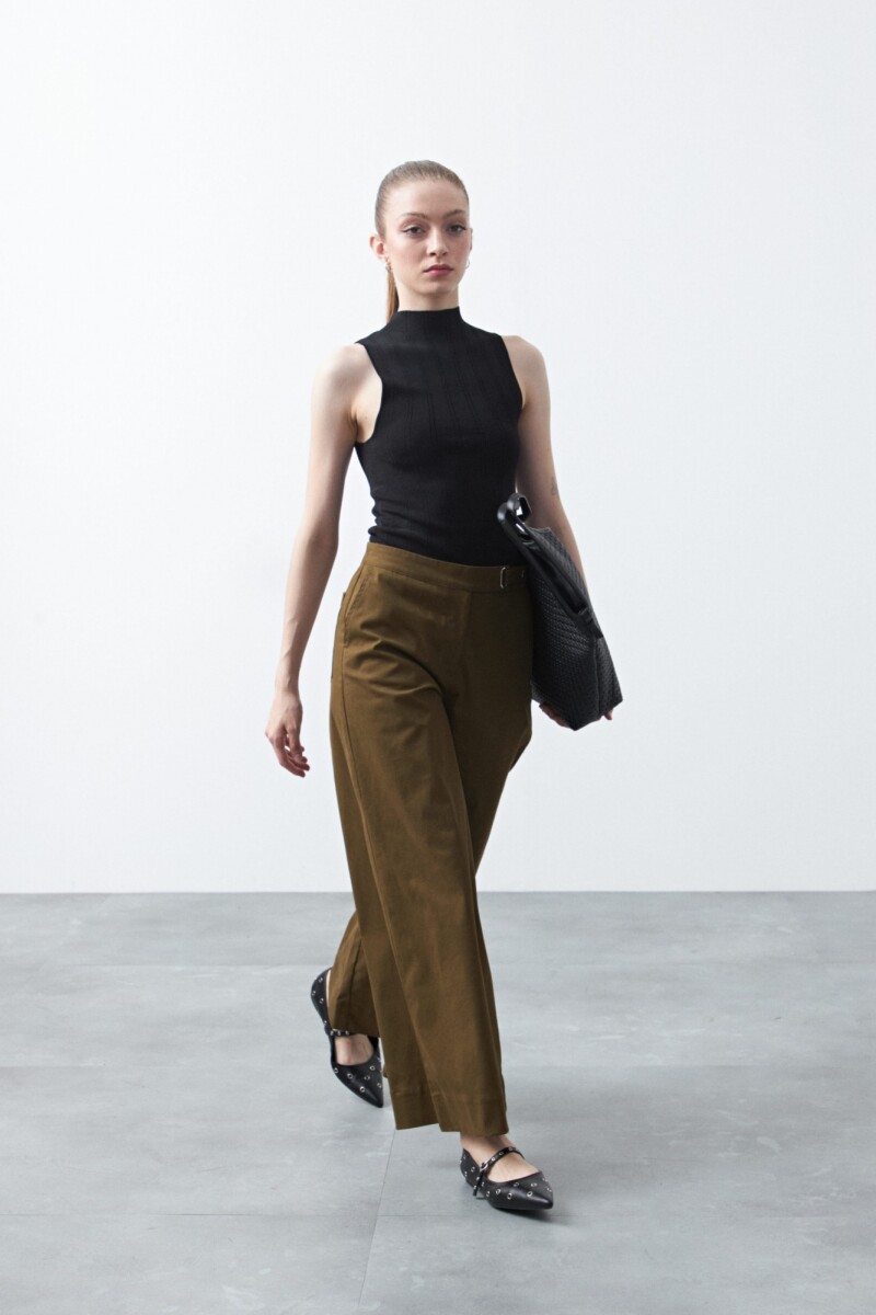 PANTALON LOUIZI Verde Musgo