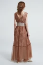 vestido largo encaje Camel