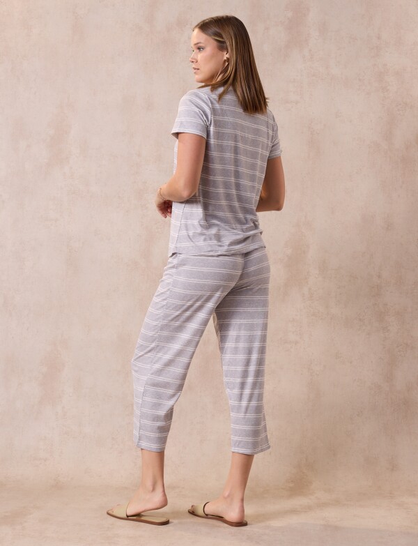 Pijama C/capri GRIS