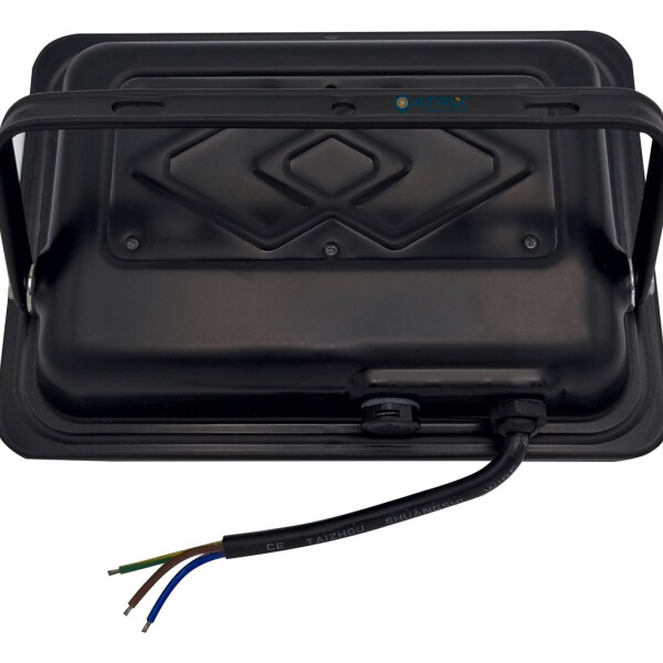 Foco Led Liper 50w Luz Fría Para Interior Y Exterior Foco Led Liper 50w Luz Fría Para Interior Y Exterior