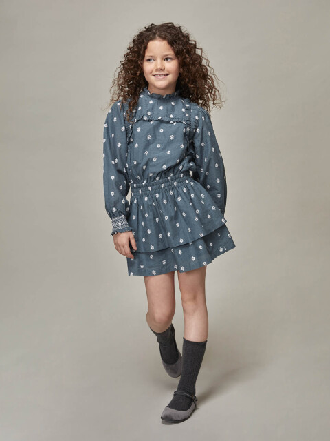 Vestido Bordado De Flores Plomo