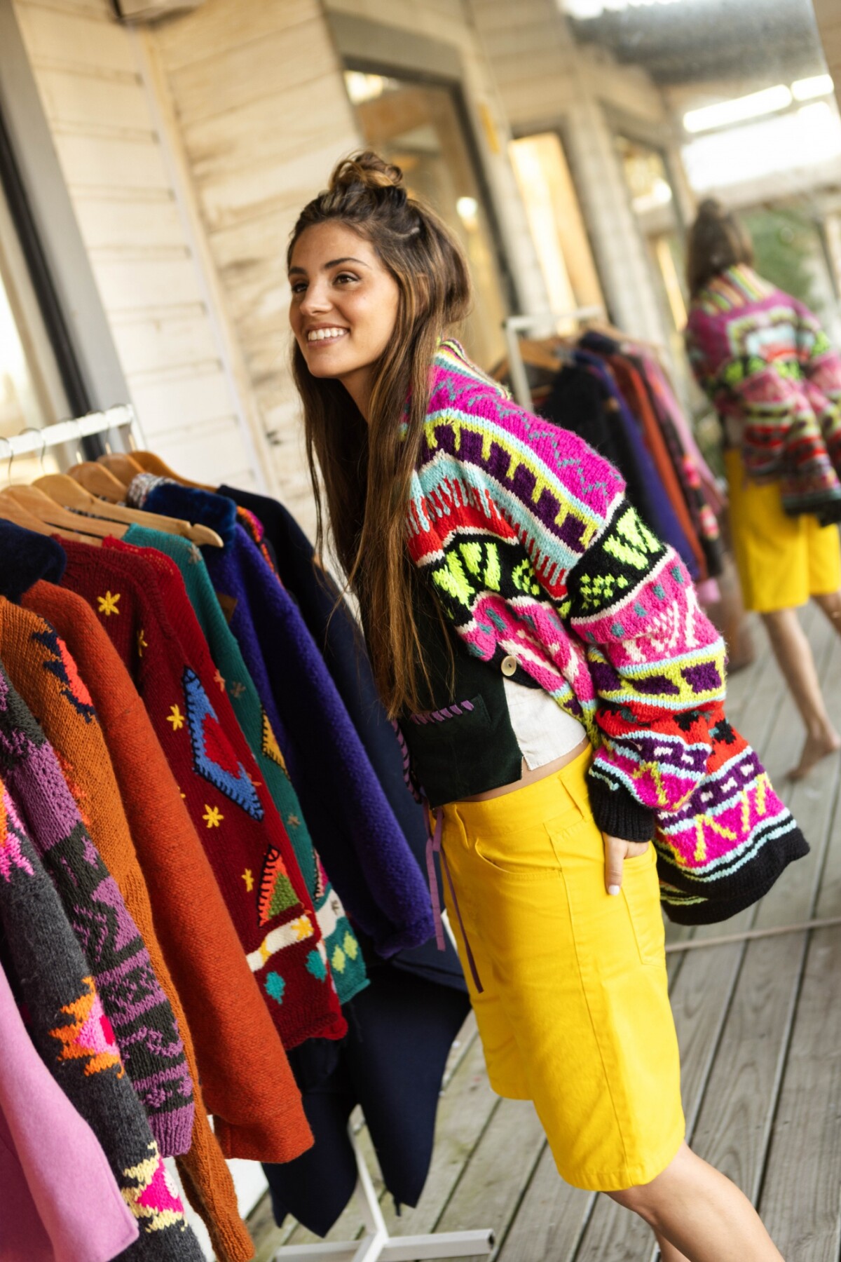 Colorful Bermuda Amarillo