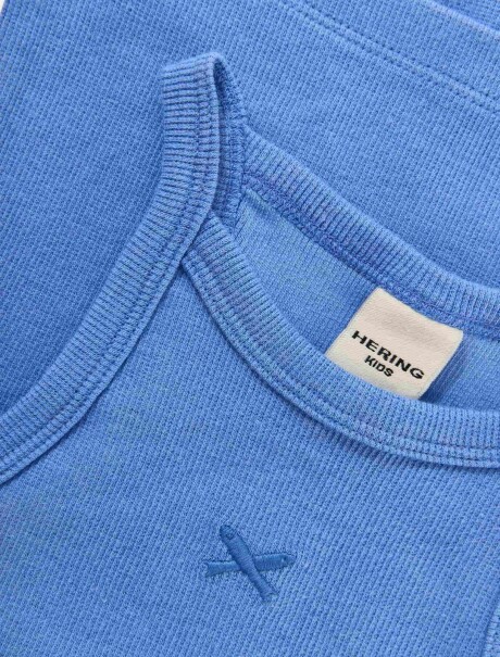 MUSCULOSA CON BORDADO EN TELA ACANALADA AZUL