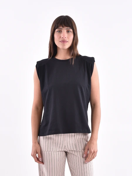 REMERA MAGDALENA NEGRO