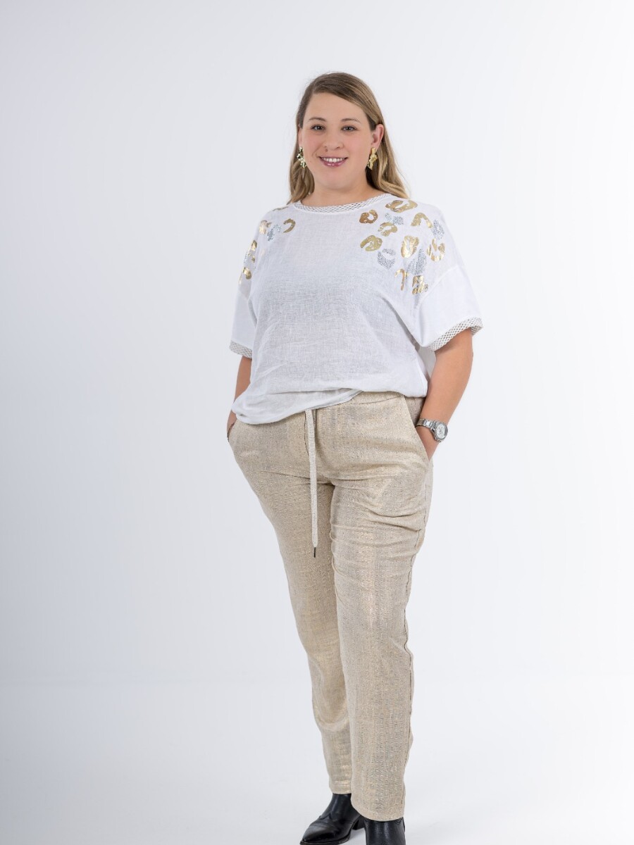 Blusa de lino con detalles dorados Importación italiana Blusa de lino con detalles dorados Importación italiana