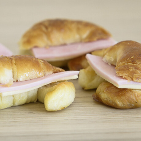 Croissant con Jamón y Queso de Copetín 000