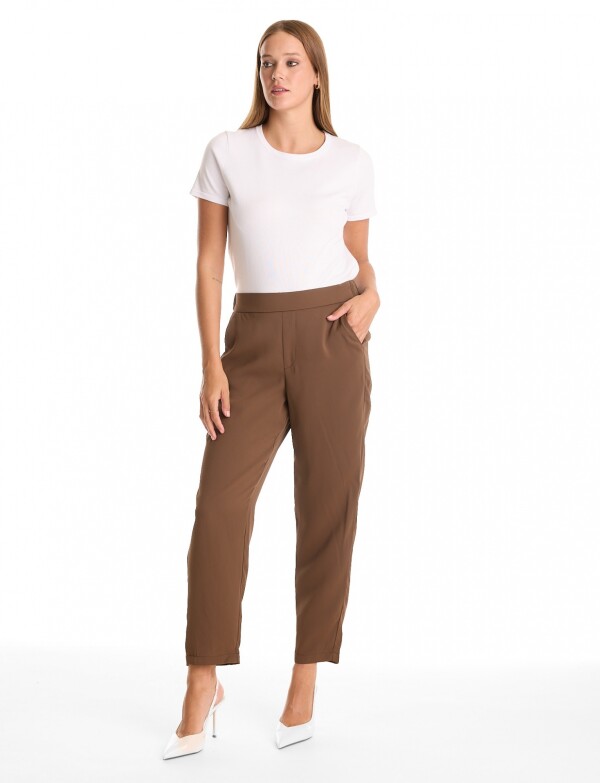 Pantalon Relaxed Fit & Cintura Elástica Posterior MARRON