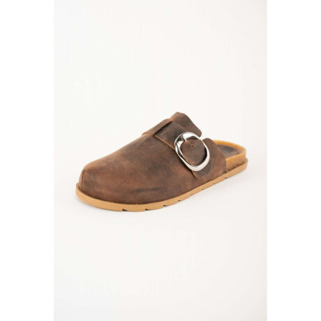 Zueco Cuero Chocolate