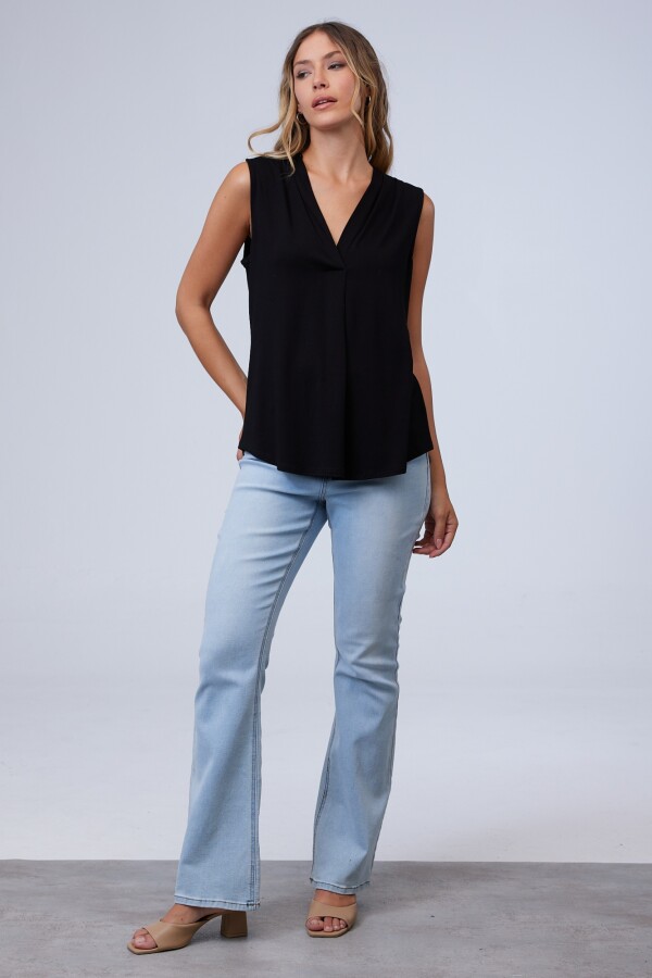 Musculosa Escote V NEGRO