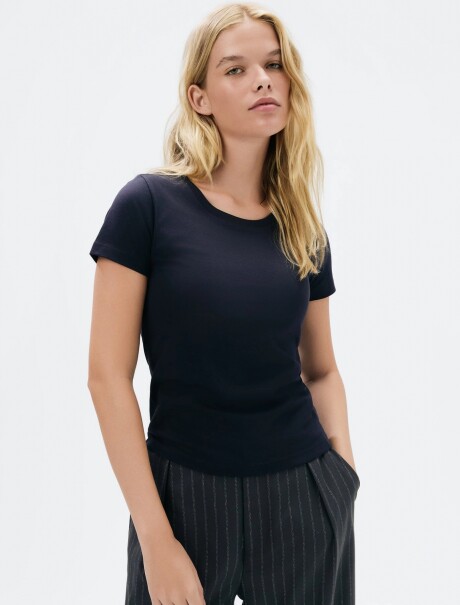 CAMISETA BÁSICA SLIM AZUL OSCURO