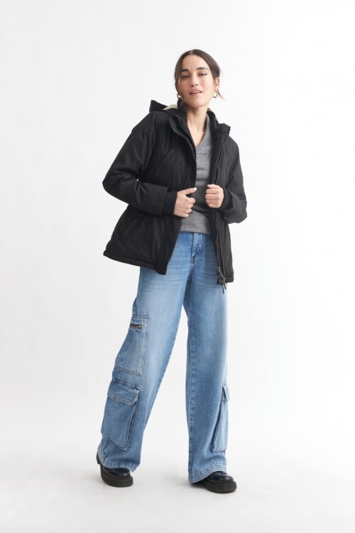 Campera con cierres NEGRO