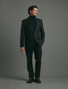 470575 POLERA HARRY Negro