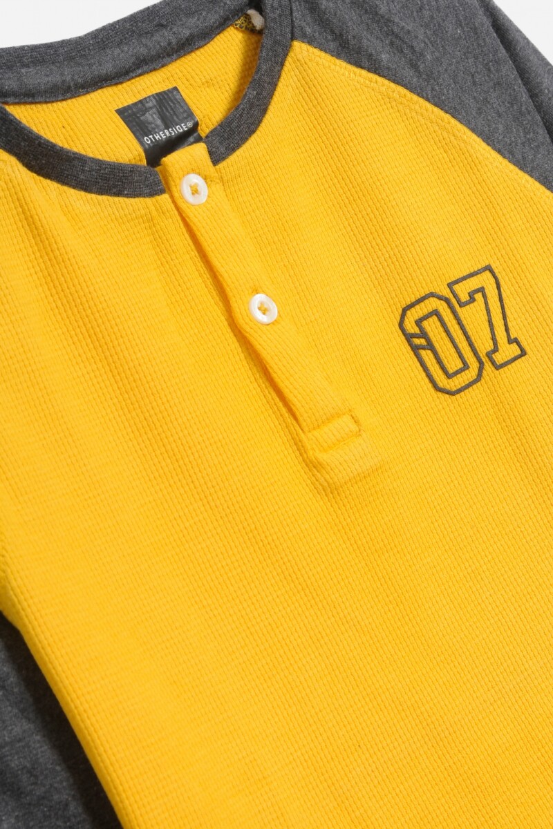 Remera m/l manga ranglán AMARILLO