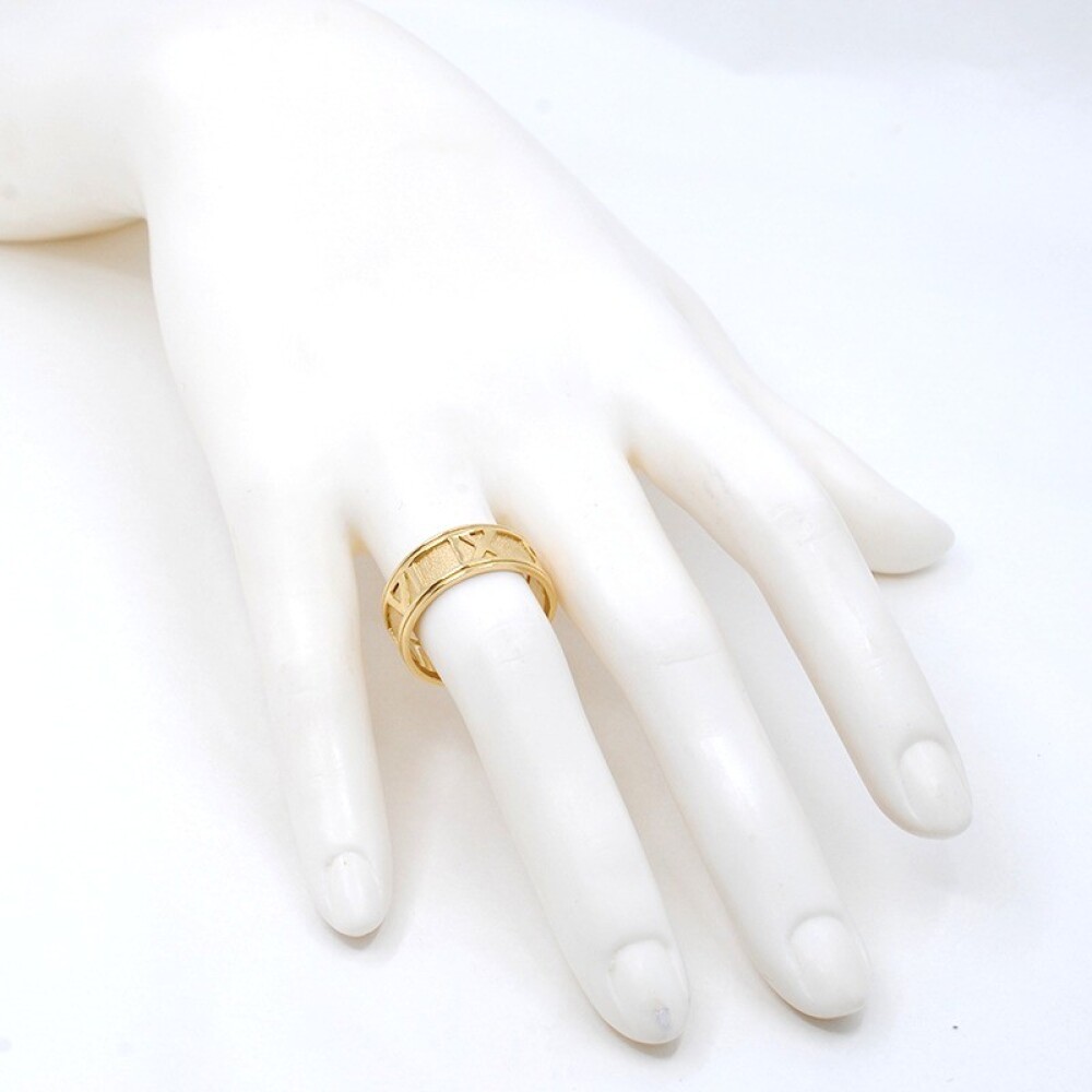 Anillo En Oro 18K Con Numeros Romanos Anillo En Oro 18K Con Numeros Romanos