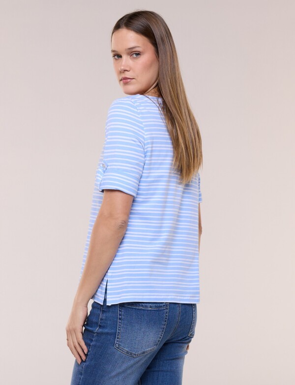 Remera De Algodón Lineas CELESTE