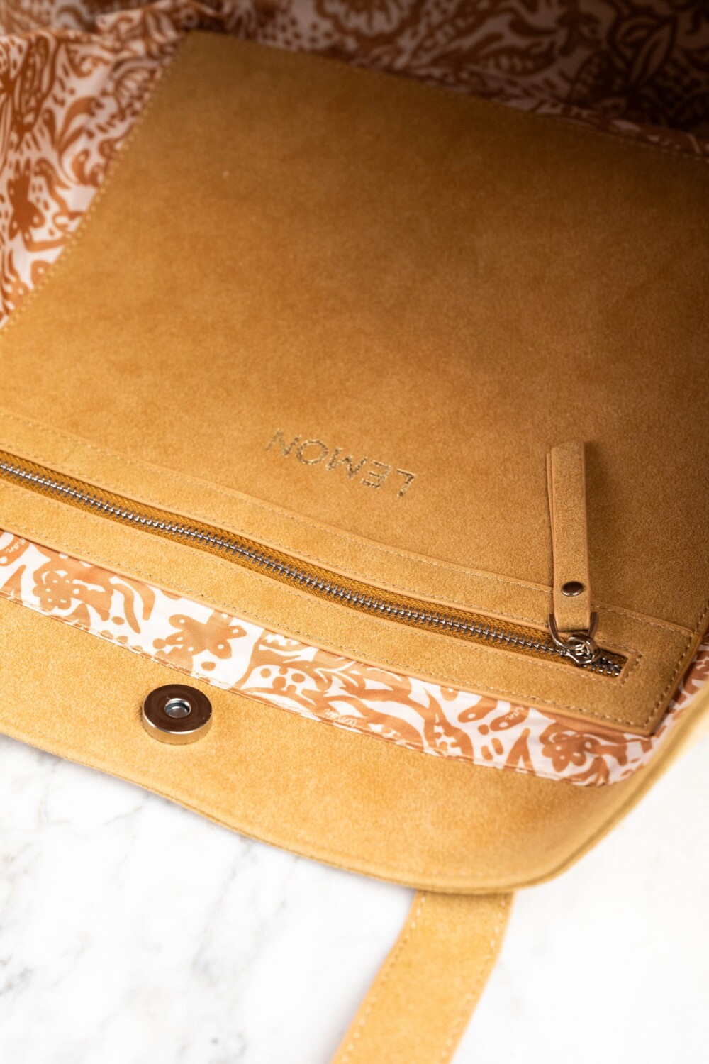 Travel Bag Camel — Lemon