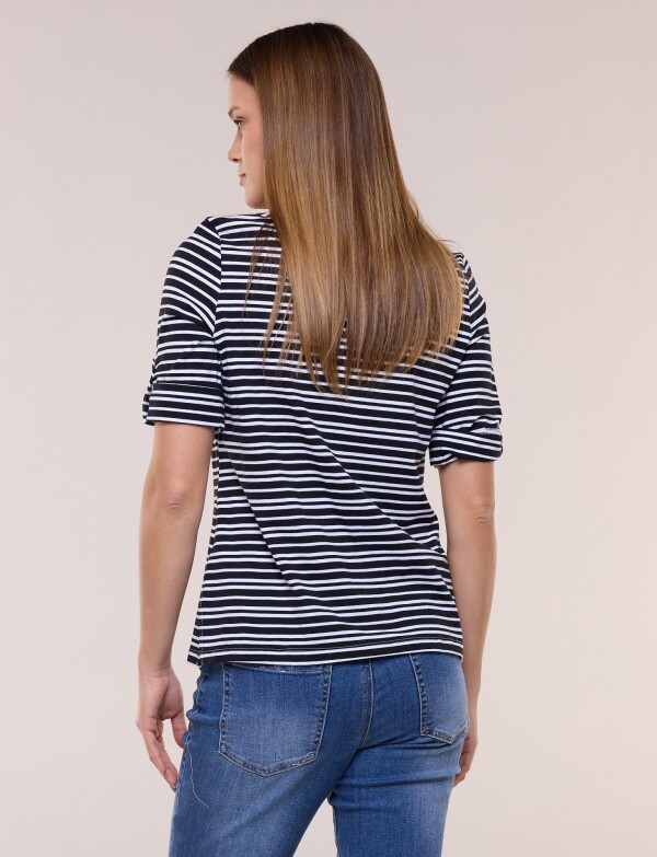 Remera De Algodón Lineas NEGRO