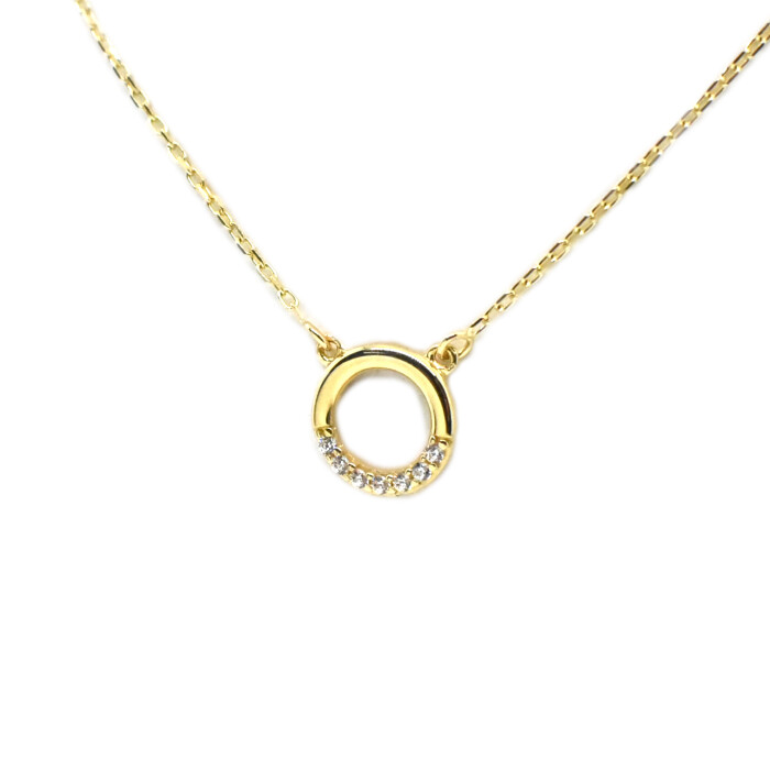 Cadena en Oro 9 Kilates con Colgante y Zirconias Cadena en Oro 9 Kilates con Colgante y Zirconias