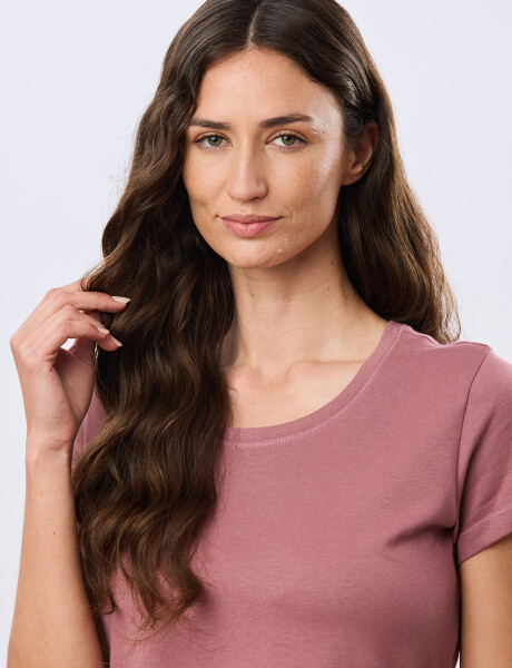 REMERA BÁSICA DE ALGODÓN Rosa Oscuro