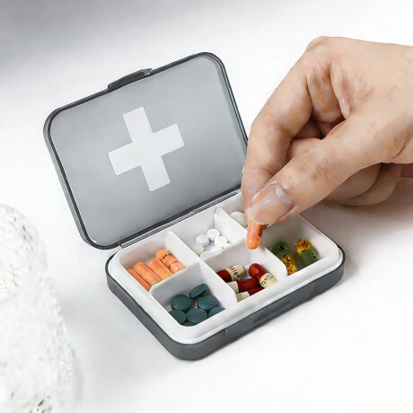 Pastillero para viaje Negro