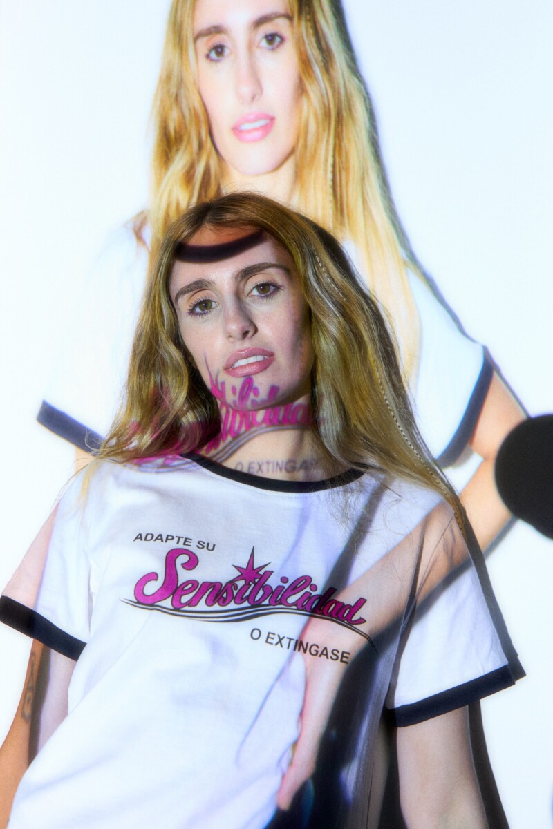 Remera adapte su sensibilidad - blanco 