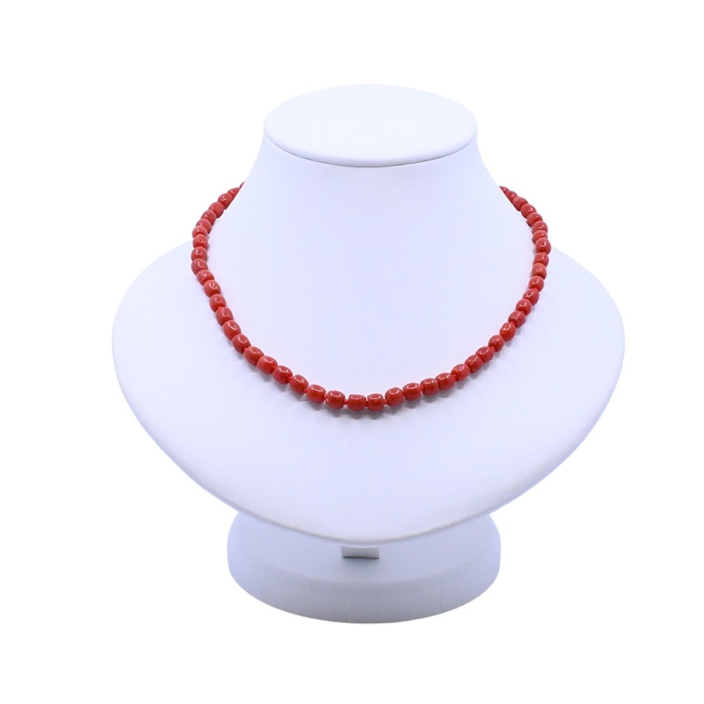 Collar de coral y oro 18k. Collar de coral y oro 18k.