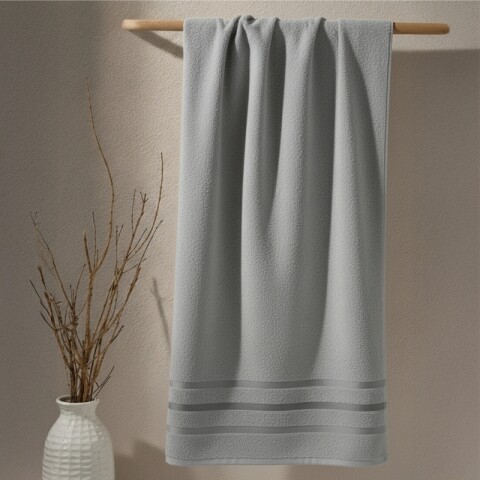 Toalla de Baño 100% Algodón 360g - 70 x 130 cm - Gris Toalla de Baño 100% Algodón 360g - 70 x 130 cm - Gris