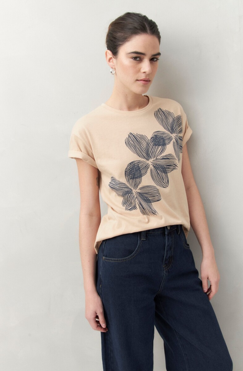 REMERA COLIRA 