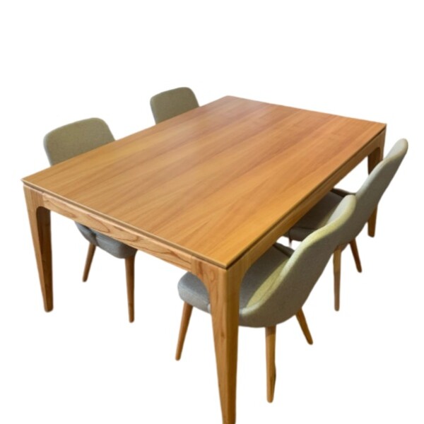 MESA COMEDOR - MADERA CINAMOMO MESA COMEDOR - MADERA CINAMOMO