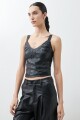 Top eco cuero con cortes y tul negro