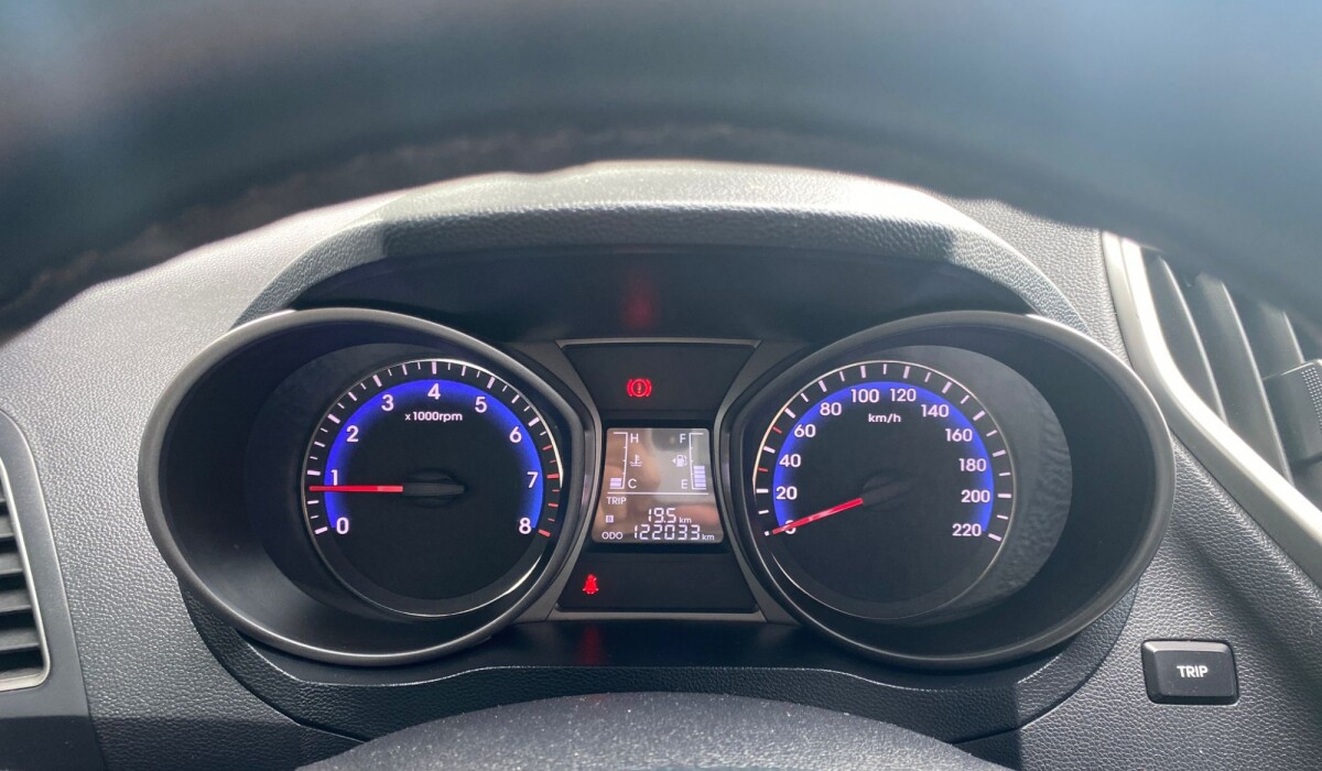 Hyundai HB20S 1,6 Comfort Plus - 2018 Hyundai HB20S 1,6 Comfort Plus - 2018