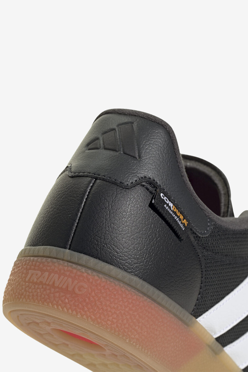 TRAINING SPEZIAL Negro