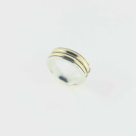Anillo de plata 925 y double en oro 18 ktes. Anillo de plata 925 y double en oro 18 ktes.