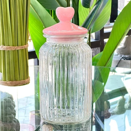 Frasco Vidrio Rayas Corazón Rosado Ø 10cm x Alto 21cm (1350ml) Frasco Vidrio Rayas Corazón Rosado Ø 10cm x Alto 21cm (1350ml)