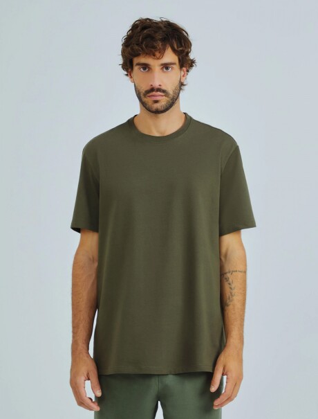 CAMISETA BÁSICA MANGA CORTA VERDE MUSGO