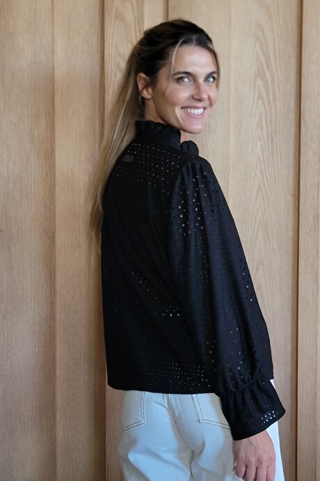 Blusa Copenhague Broderie negro