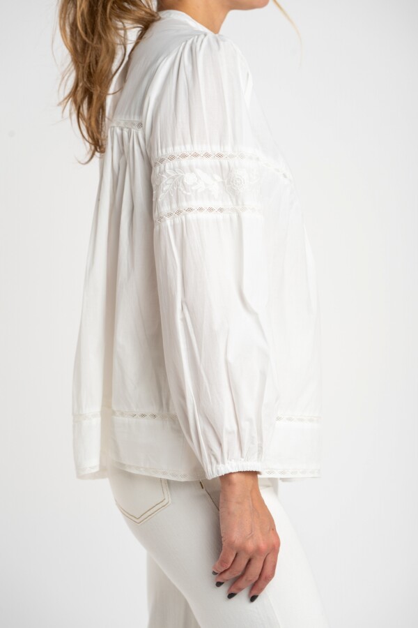 Blusa Algodón Con Detalles Encaje Crudo
