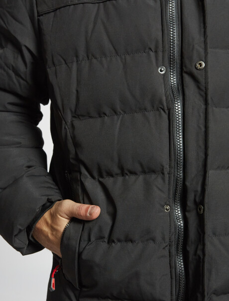 Campera capitoneada negro