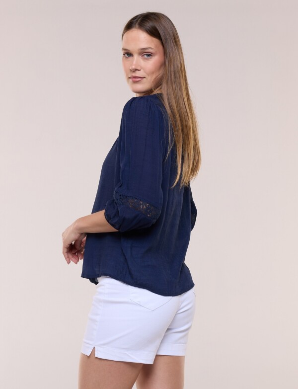 Blusa Bambula Con Pechera De Encaje Y Escote V AZUL
