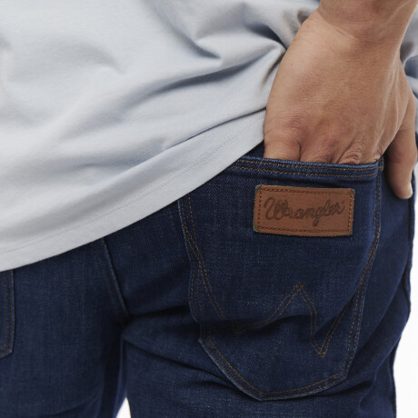 Jean Wrangler de Hombre - JEANS WRME GREENBOMS - W70GRB0MS0 ELD