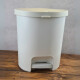 Tarro de residuos con pedal 25lt BLANCO