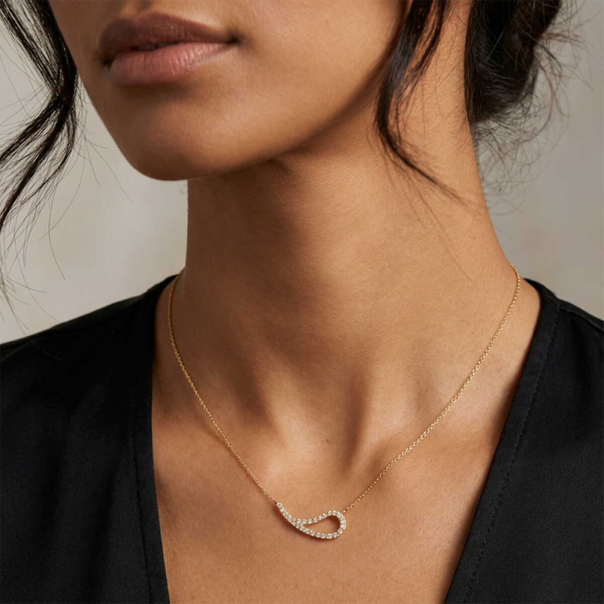 Colgante Aurelia de oro amarillo 18k con brillantes 