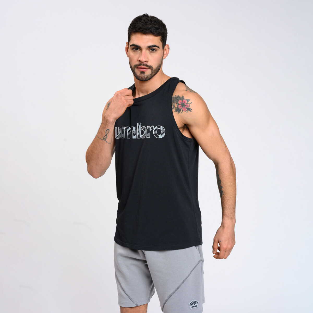 MUSCULOSA RAY HOMBRE Umbro Hombre - 002 