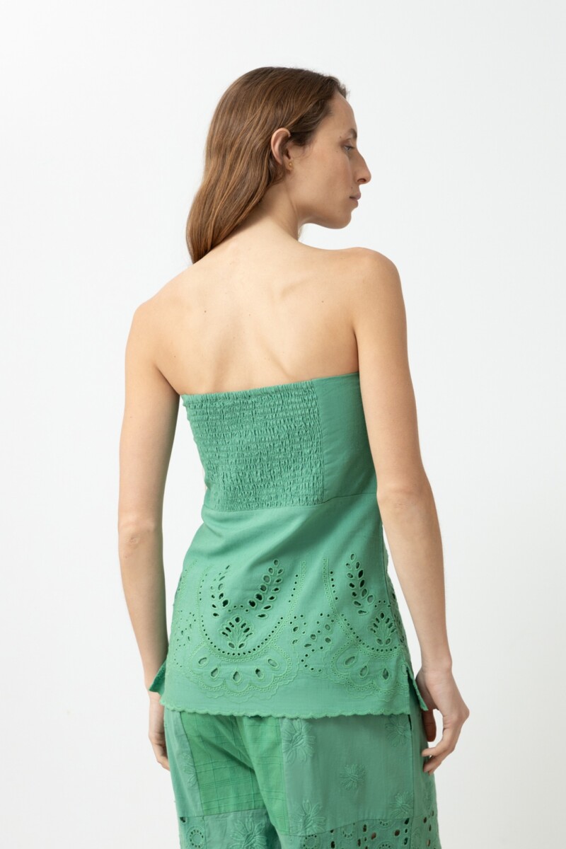 Strapless con bordados calados verde