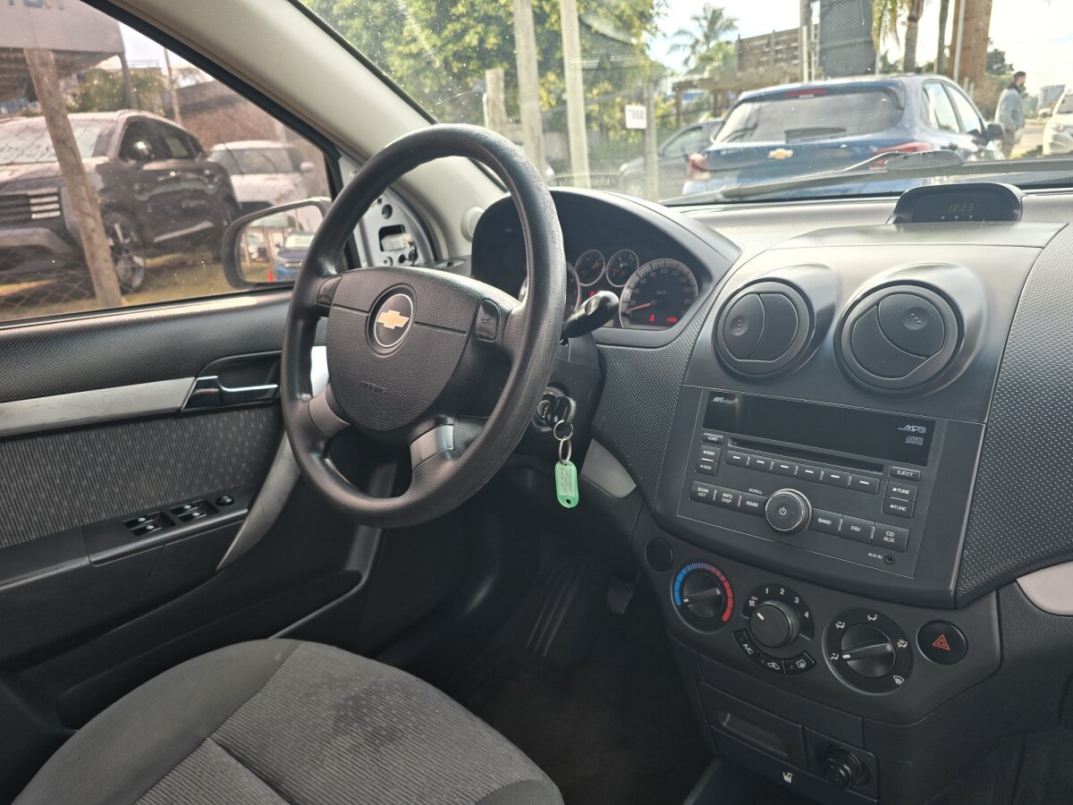 Chevrolet Aveo 1.6 LT Extra Full | Permuta / Financia Chevrolet Aveo 1.6 LT Extra Full | Permuta / Financia