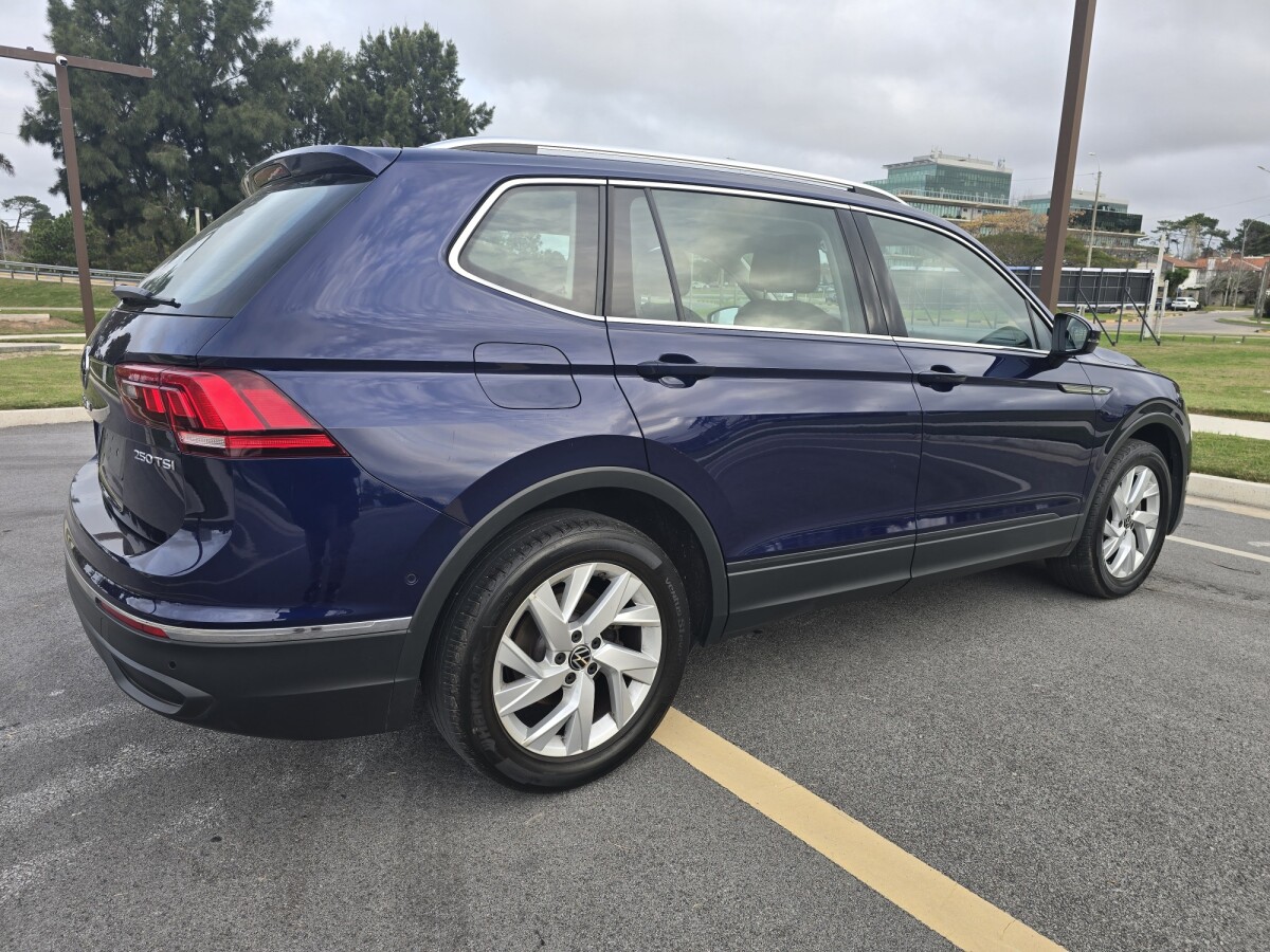 Volkswagen Tiguan Life 1.4 7Pax| Permuta / Financia Volkswagen Tiguan Life 1.4 7Pax| Permuta / Financia