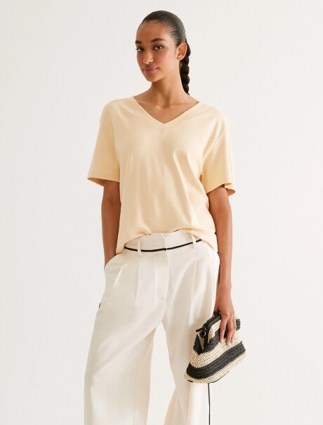 BLUSA MANGA CORTA CUELLO EN V OVERSIZED AMARILLO